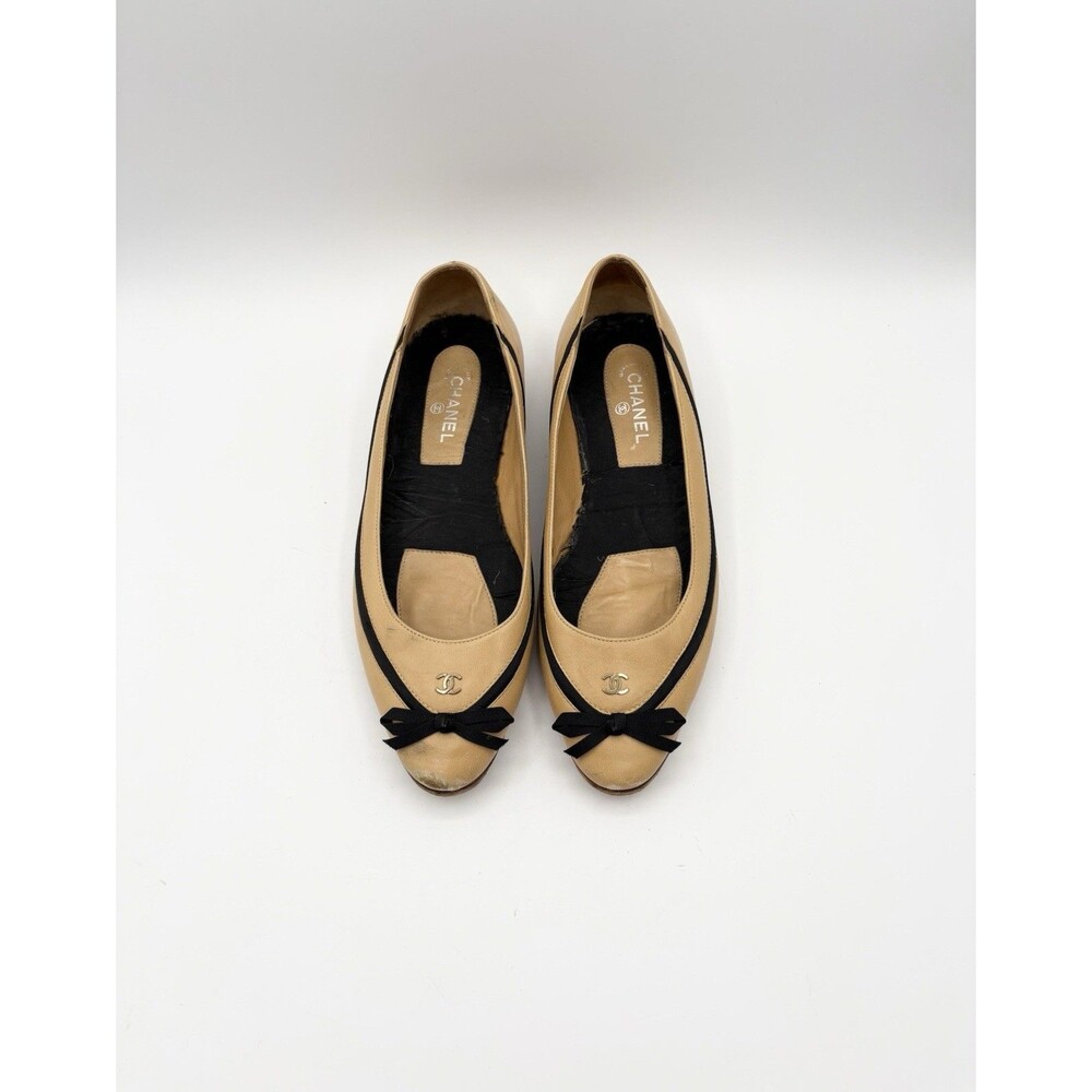 Chanel Nude Leather Ballet Flats Black Ribbon CC Logo Accent Size EU 35.5